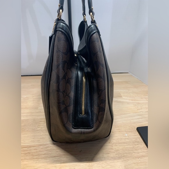 Coach Kristy Signature Brown with Black Trim Shoulder Bag/Tote NWOT - Picture 5 of 13